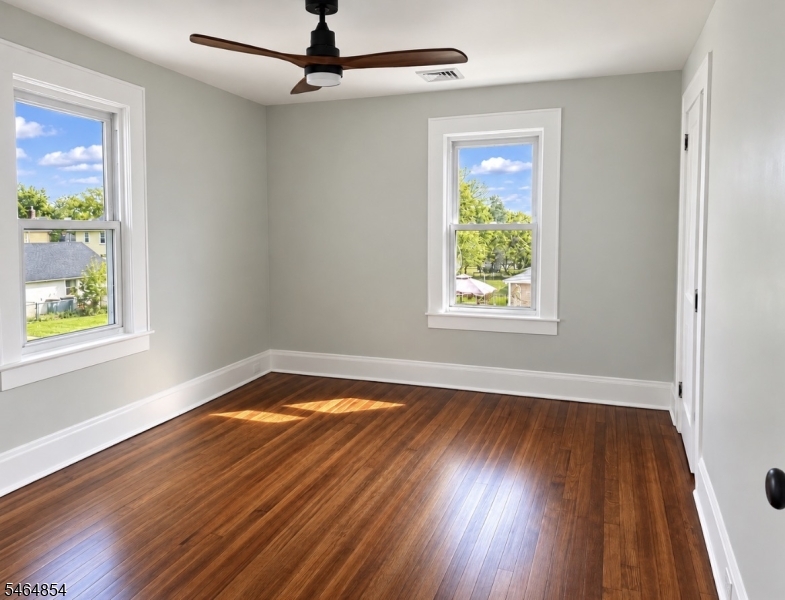 84 2ND Avenue Raritan NJ 08869