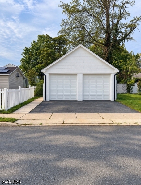 84 2ND Avenue Raritan NJ 08869