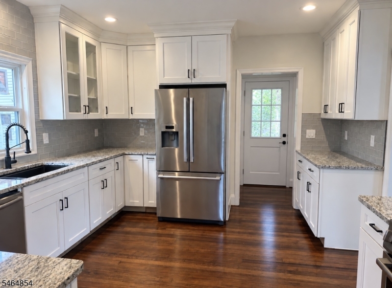 84 2ND Avenue Raritan NJ 08869