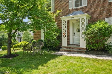 305 Lupine Way Millburn NJ 07078