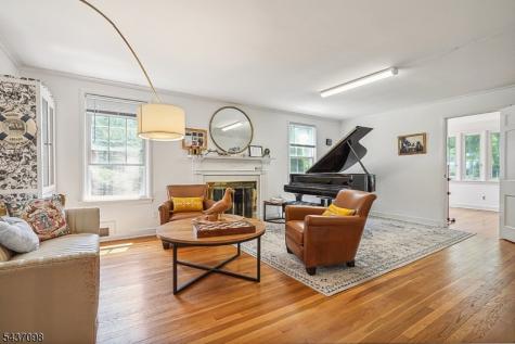 305 Lupine Way Millburn NJ 07078