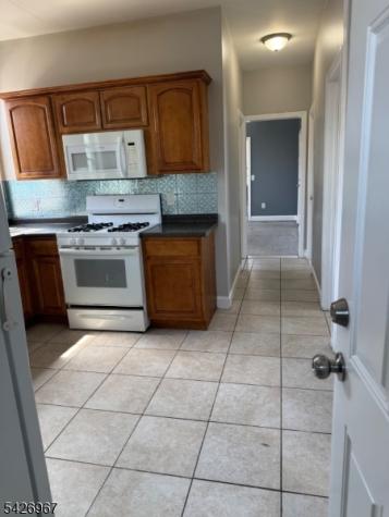 23 Elliott Street Newark NJ 07104