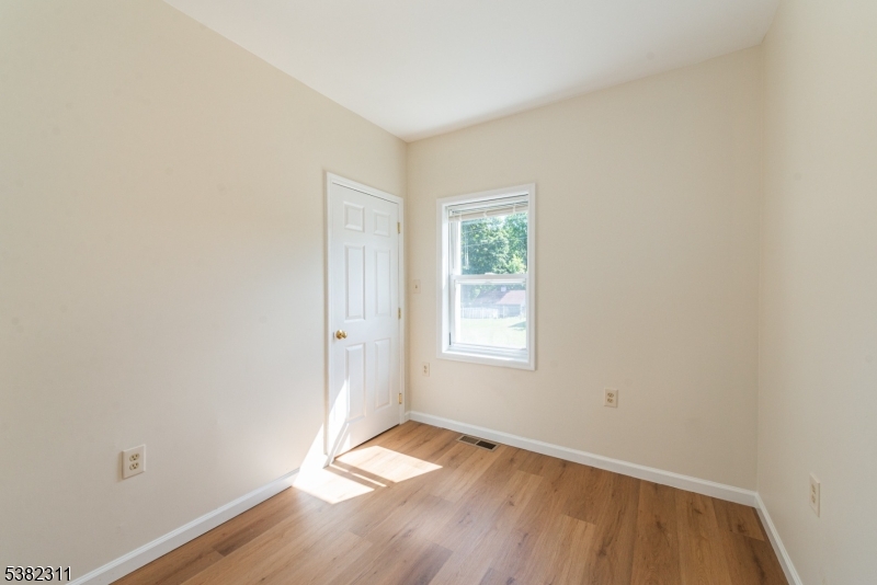 9 Wausau Street Ogdensburg NJ 07439