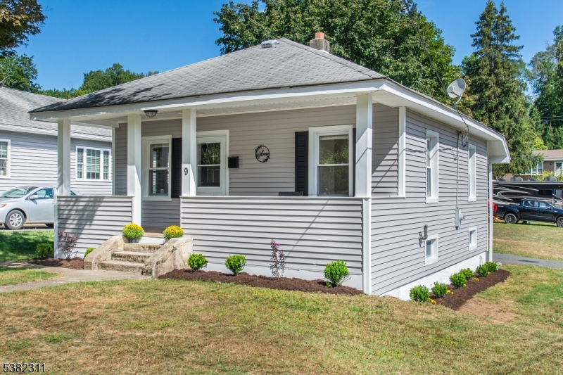 9 Wausau Street Ogdensburg NJ 07439