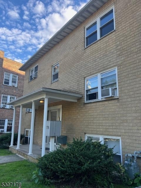 279 Chestnut Street Nutley NJ 07110