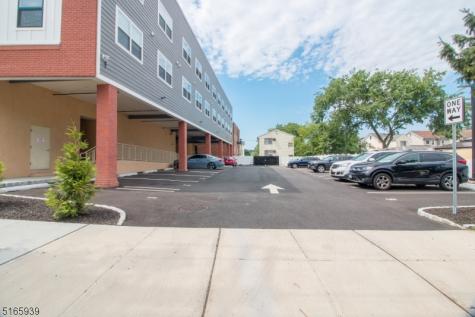 1664 Stuyvesant Avenue Union NJ 07083