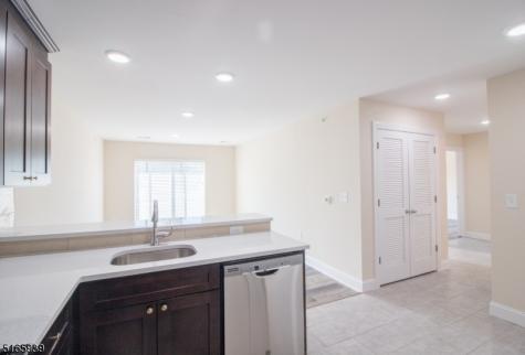 1664 Stuyvesant Avenue Union NJ 07083