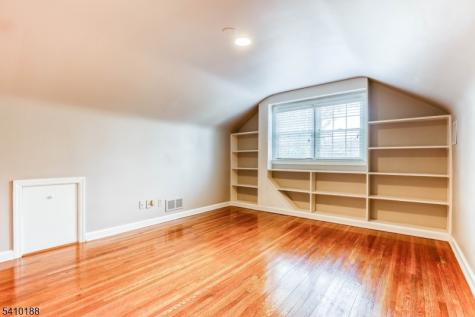 11 Wordsworth Road Millburn NJ 07078