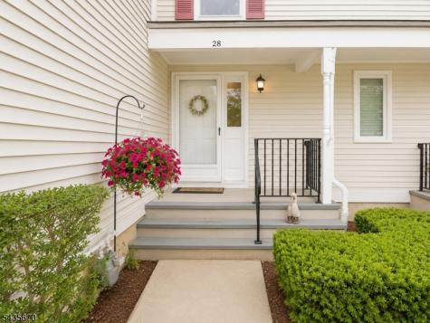 28 Aberdeen Drive Mendham NJ 07945