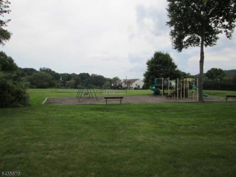 28 Aberdeen Drive Mendham NJ 07945