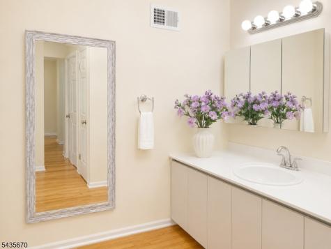 28 Aberdeen Drive Mendham NJ 07945