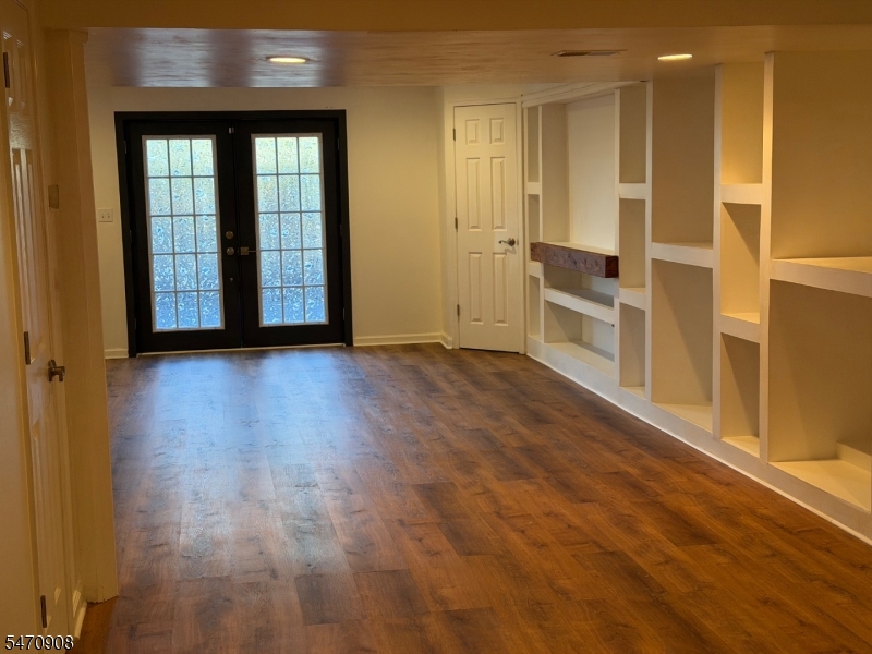 4 Stone Hill Court Washington NJ 07840