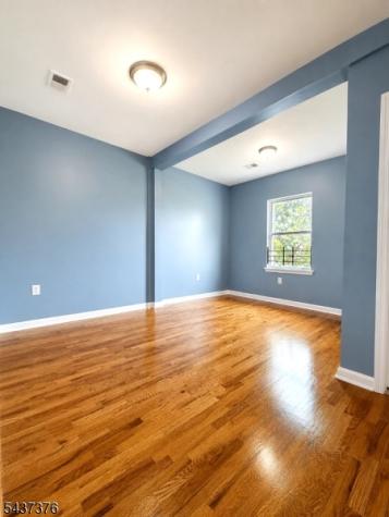 44 Astor Street Newark NJ 07114