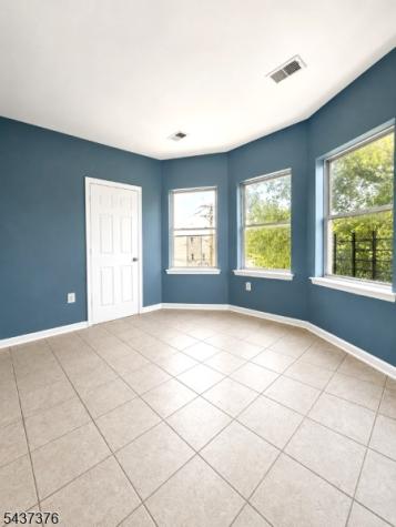 44 Astor Street Newark NJ 07114