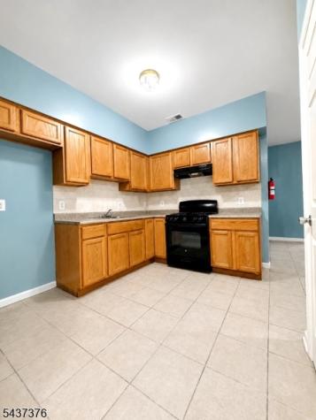 44 Astor Street Newark NJ 07114