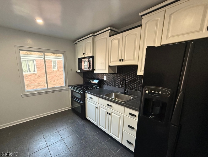 168 Tuxedo Parkway Newark NJ 07106