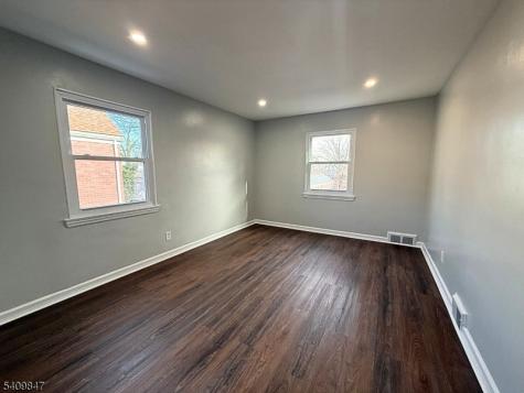 168 Tuxedo Parkway Newark NJ 07106