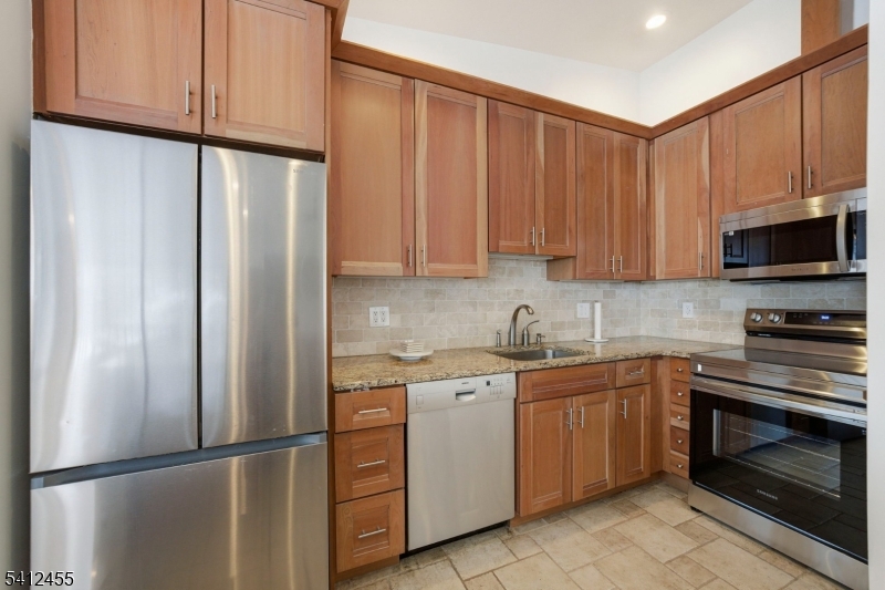 160 Overlook Drive Union NJ 08809