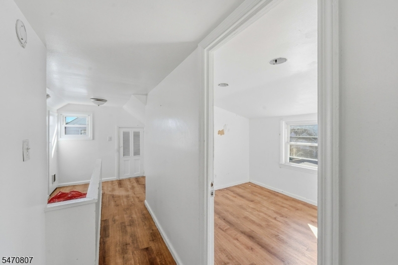 28 Carrelton Drive Paterson NJ 07522