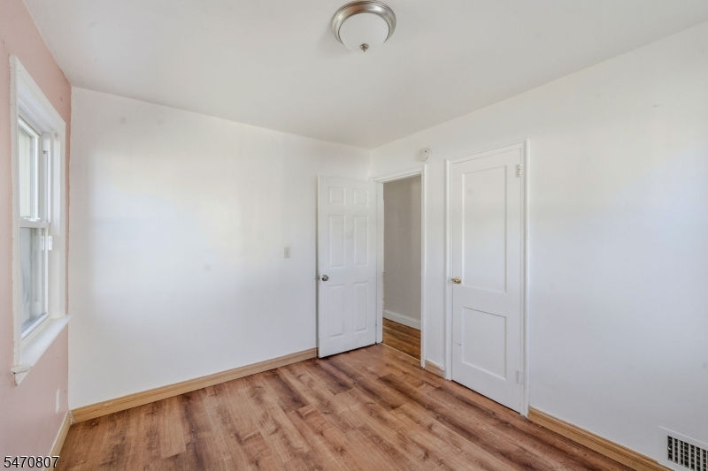28 Carrelton Drive Paterson NJ 07522
