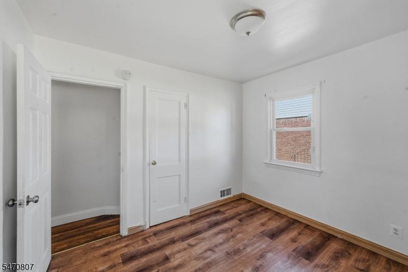 28 Carrelton Drive Paterson NJ 07522