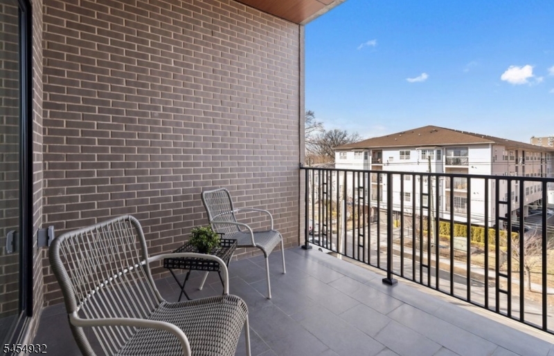 310 W Jersey Street Elizabeth NJ 07202
