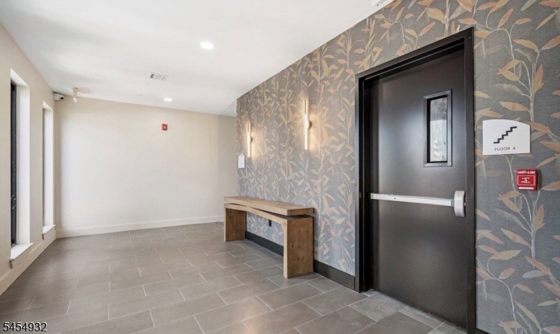 310 W Jersey Street Elizabeth NJ 07202