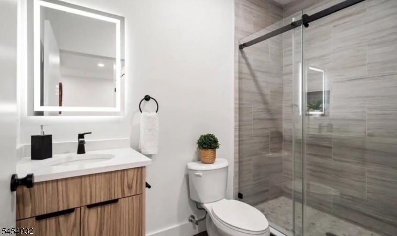 310 W Jersey Street Elizabeth NJ 07202