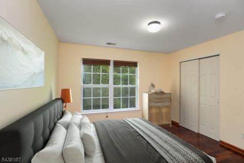 106 Wallace Court Green Brook NJ 08812