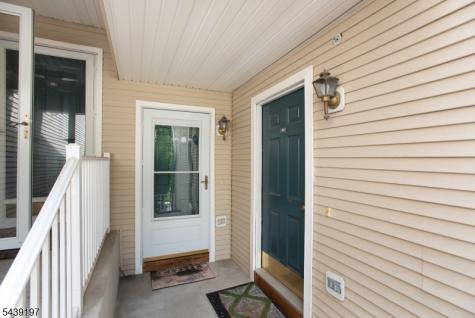 106 Wallace Court Green Brook NJ 08812