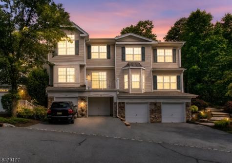 106 Wallace Court Green Brook NJ 08812