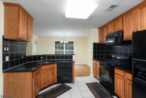 106 Wallace Court Green Brook NJ 08812