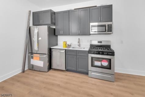44 Farley Avenue Newark NJ 07108