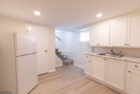 210 Globe Avenue Union NJ 07083