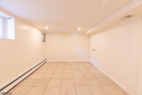 210 Globe Avenue Union NJ 07083