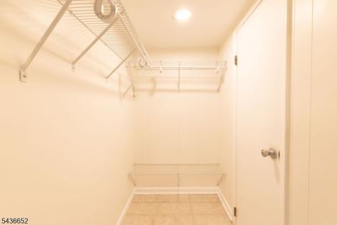210 Globe Avenue Union NJ 07083