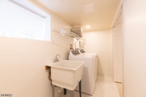 210 Globe Avenue Union NJ 07083