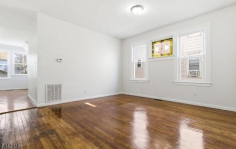 182 Norwood Street Newark NJ 07106