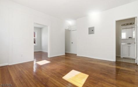 182 Norwood Street Newark NJ 07106