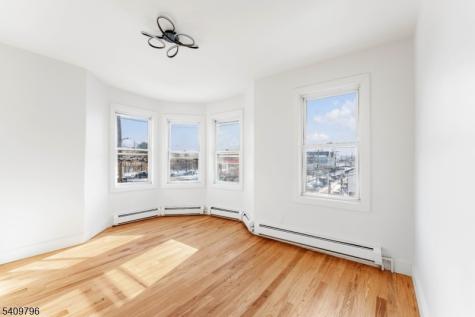 521 Bayway Avenue Elizabeth NJ 07202