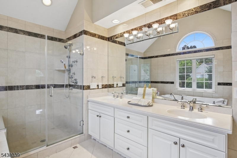 11 Valley Wood Drive Franklin NJ 08873