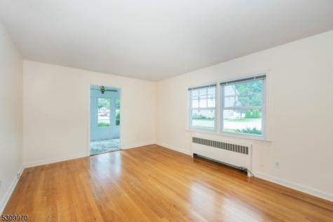 74 Pine Street Verona NJ 07044