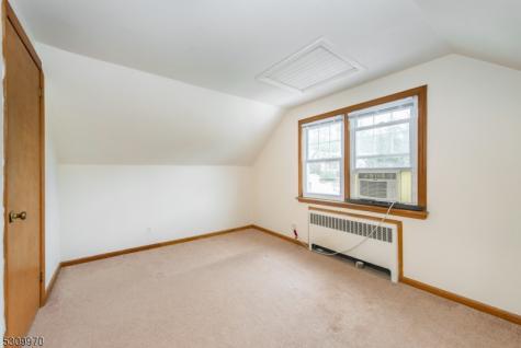 74 Pine Street Verona NJ 07044