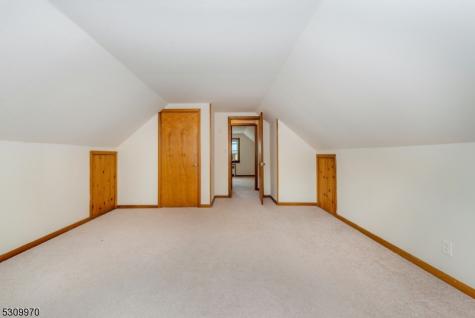 74 Pine Street Verona NJ 07044