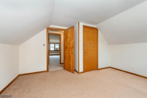 74 Pine Street Verona NJ 07044