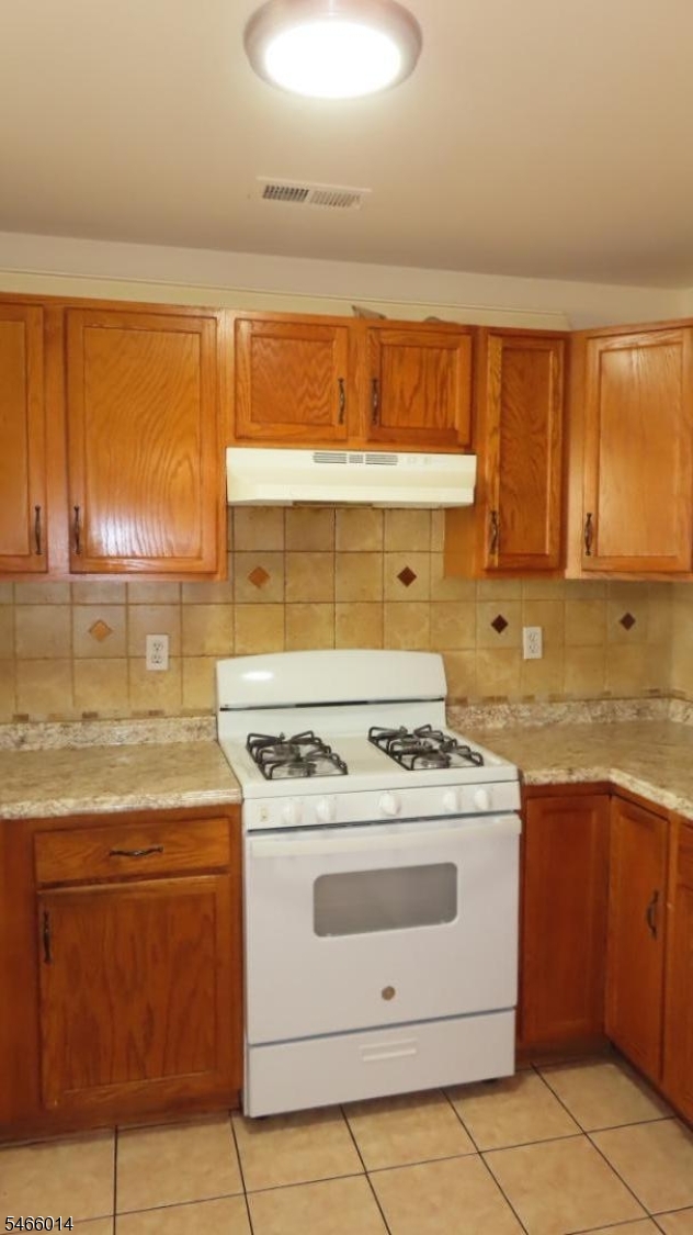 26 Henry Street Franklin NJ 08873