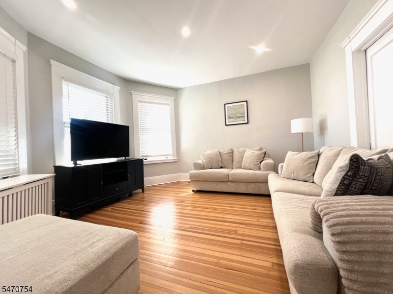 86 Park Street Montclair NJ 07042