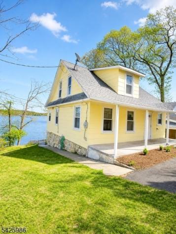 151 Maxim Drive Hopatcong NJ 07843