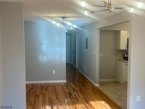 884 S 17th Street Newark NJ 07108