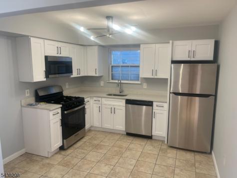 884 S 17th Street Newark NJ 07108